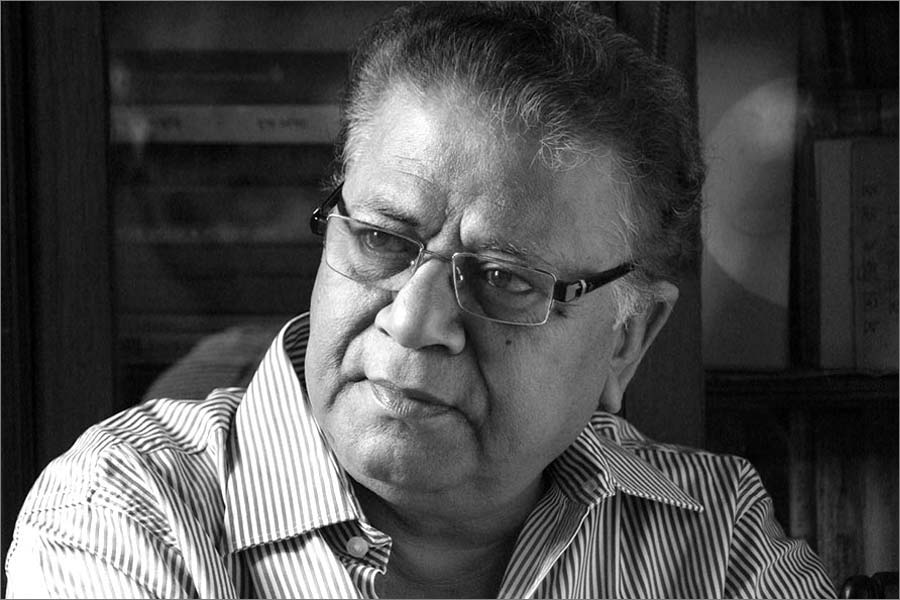 এই কালবেলা পেরিয়ে কালপুরুষের ছায়াপথে সমরেশ মজুমদার